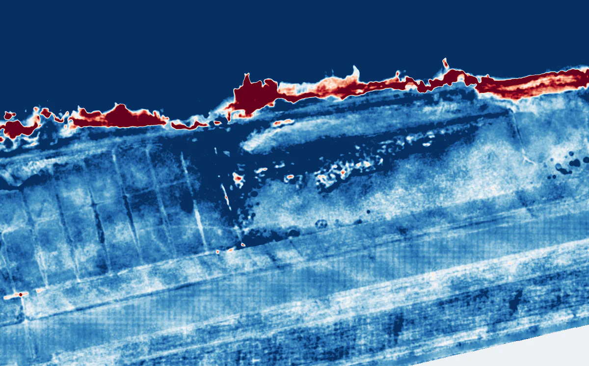 The dDEM of a 500 m stretch of marsh edge, salt marsh and dike, colour range ±10 cm, at the data's native 42 cm resolution (Filtered)